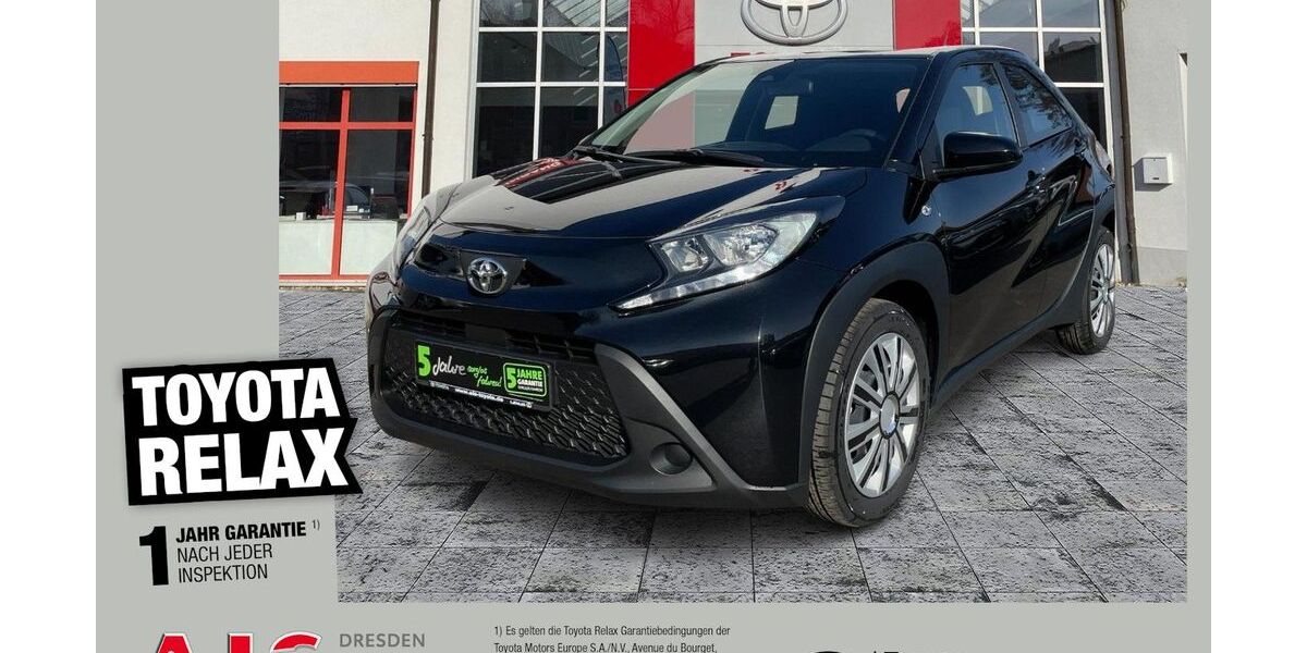 Toyota Aygo (X) 12.100 km 12.690 &euro; Dresden 01139