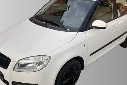 Skoda Fabia 160.742 km 2.450 &euro; Dresden 01139