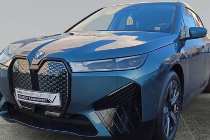 BMW iX 28.601 km 42.870 &euro; Dresden 01067