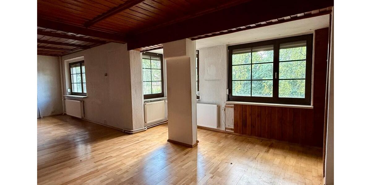 Einfamilienhaus Dresden Klotzsche - 7 Zimmer, 180 m&sup2;, 415.000&euro; | Angebot:27042838