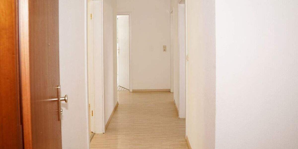 Etagenwohnung Dresden Weißig - 3 Zimmer, 79 m&sup2;, 199.000&euro; | Angebot:25836508