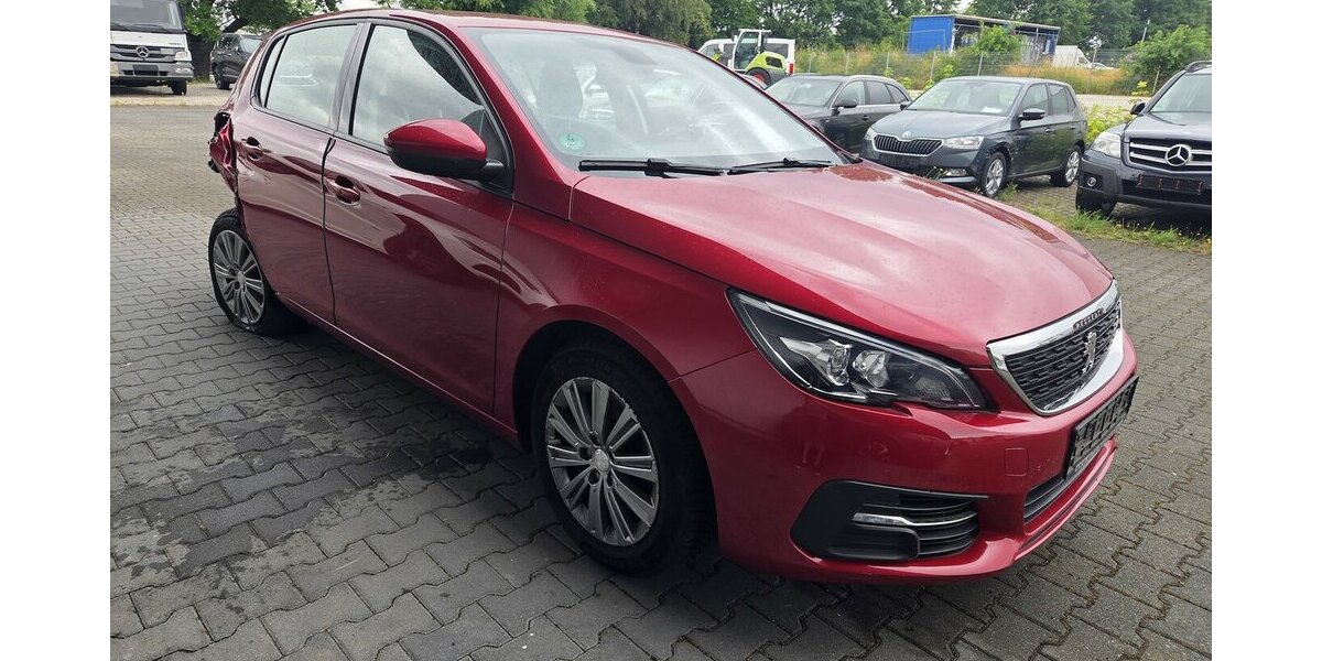 Peugeot 308 II 1.2 Pure Tech 130 97.597 km 3.650 &euro; Wilsdruff 01723