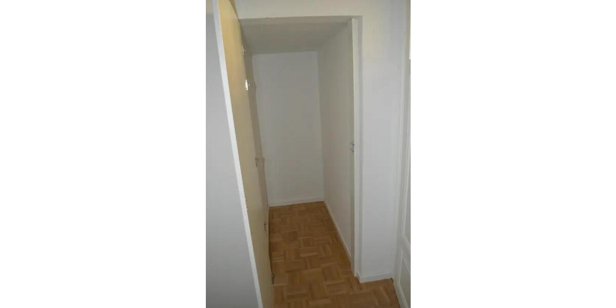 Erdgeschoßwohnung Dresden Neustadt - 3 Zimmer, 92 m&sup2;, 975&euro; | Angebot:26354874