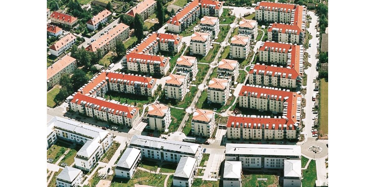 Provisionsfrei* !! Blick ins Grüne !! ruhige WOHNUNG * sonniger BALKON * Stellplatz in Tiefgarage * DRESDEN-REICK - Etagenwohnung Dresden Blasewitz | Angebot:26815480
