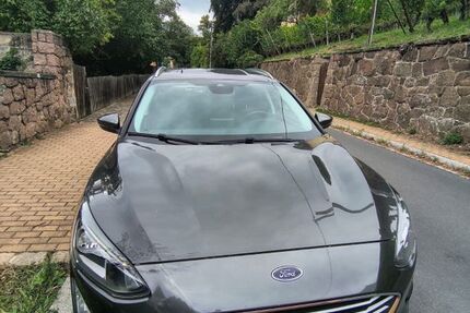 Ford Focus 123.500 km 8.800 &euro; Radebeul 01445