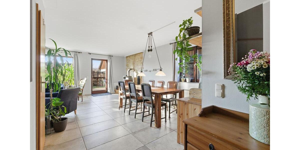 Familienfreundliches Reihenendhaus mit Garten zur Miete in Radebeul-Naundorf! 5 zimmer