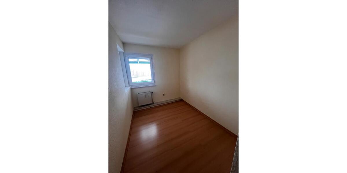 Dachgeschoßwohnung Bobritzsch-Hilbersdorf Hilbersdorf - 3 Zimmer, 62 m&sup2;, 75.000&euro; | Angebot:27491794