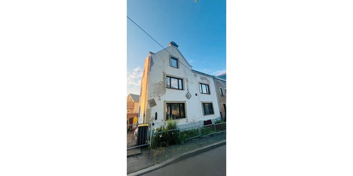 Einfamilienhaus Pirna - 12 Zimmer, 200 m&sup2;, 65.000&euro; | Angebot:27085573