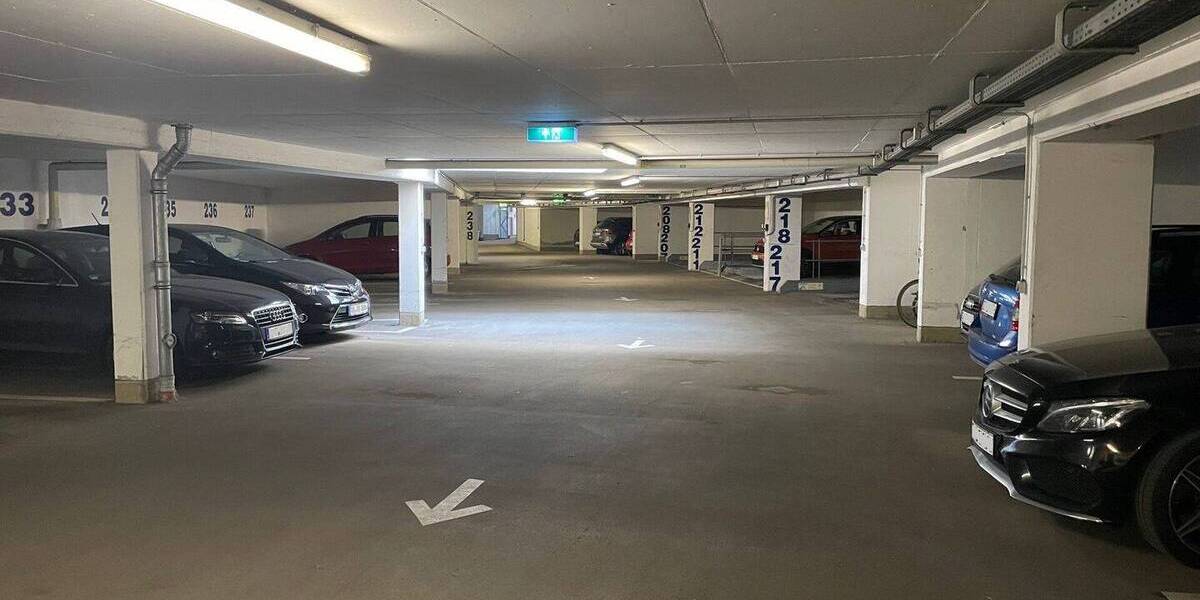 Etagenwohnung Dresden Strehlen - 2 Zimmer, 79 m&sup2;, 205.000&euro; | Angebot:25682350