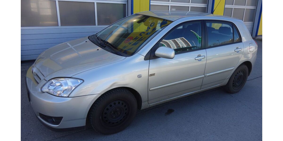 Toyota Corolla 97.306 km 2.800 &euro; Dresden 01159
