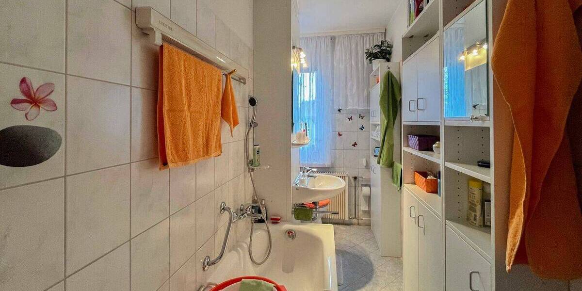 Etagenwohnung Dresden Leubnitz-Neuostra - 4 Zimmer, 78 m&sup2;, 199.900&euro; | Angebot:26219207