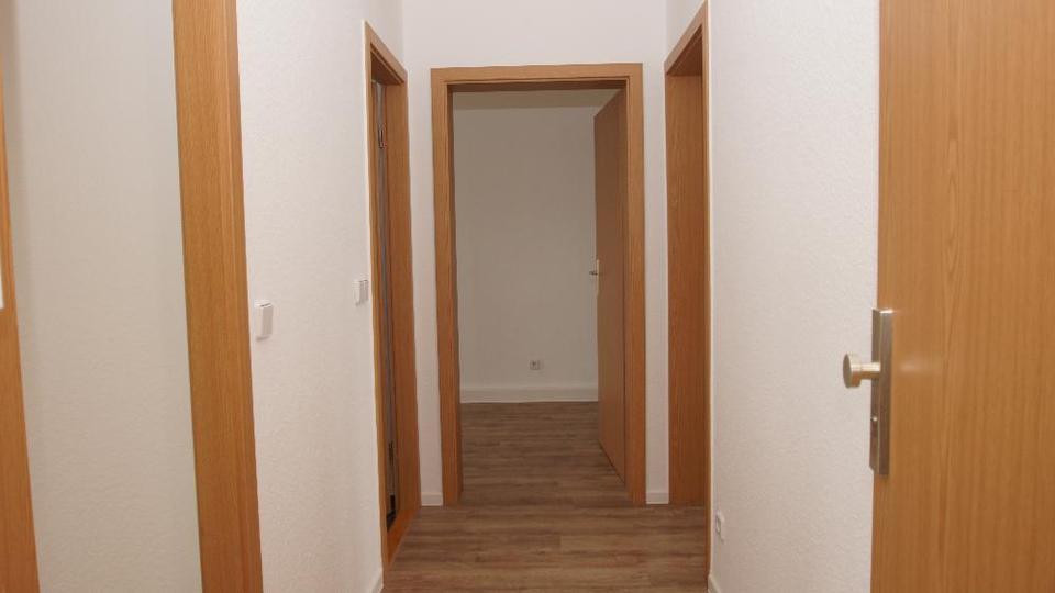 Etagenwohnung Dippoldiswalde - 3 Zimmer, 59 m&sup2;, 334&euro; | Angebot:26130446