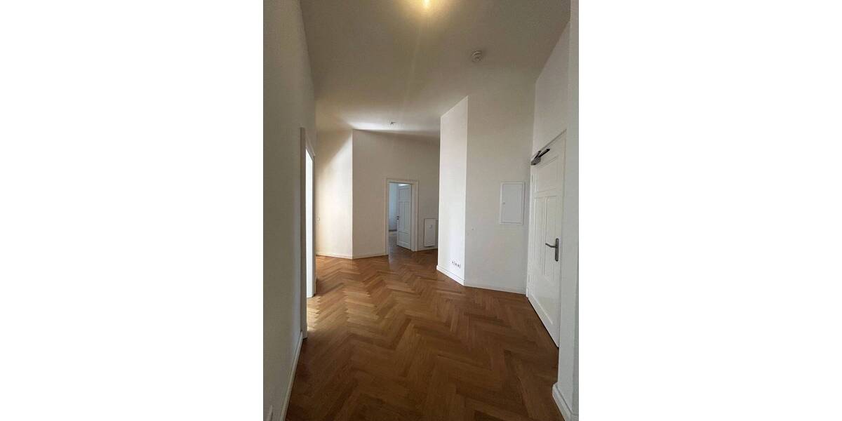 Etagenwohnung Dresden Friedrichstadt - 3 Zimmer, 96 m&sup2;, 1.450&euro; | Angebot:26910378