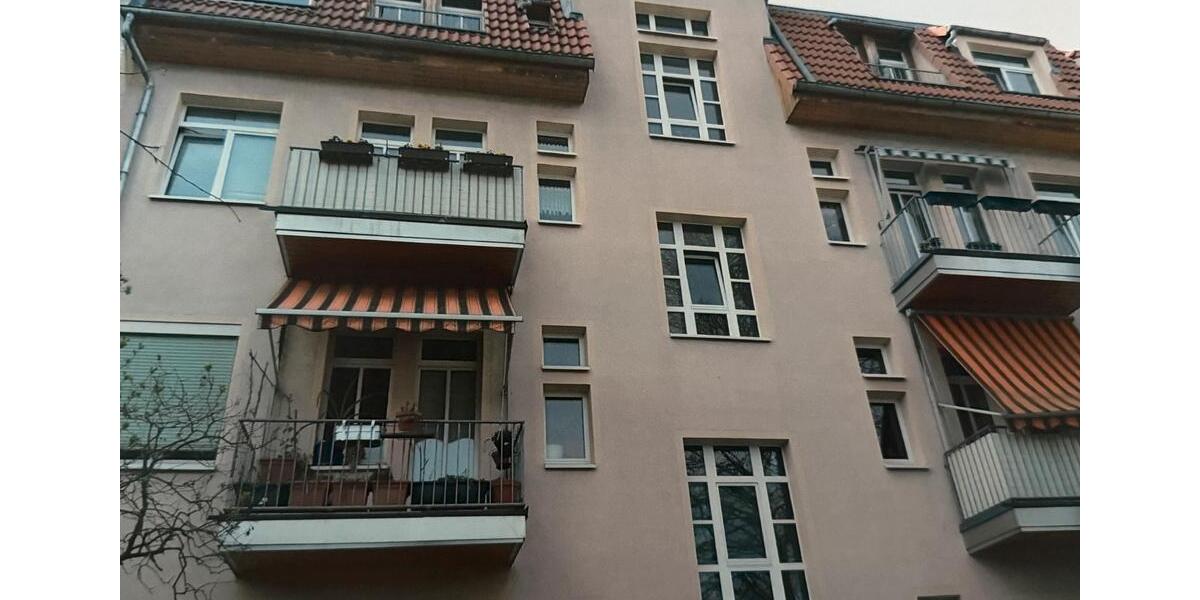 Dachgeschoßwohnung Dresden Pieschen - 2 Zimmer, 46 m&sup2;, 135.000&euro; | Angebot:27192226