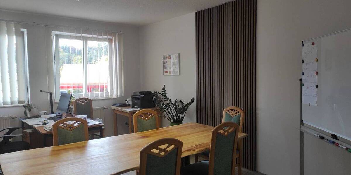 Gewerbeobjekt Meißen Vorbrücke - 4 Zimmer, 99 m&sup2;, 800&euro; | Angebot:25671062