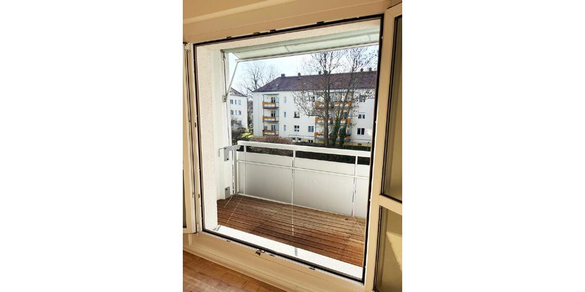 Etagenwohnung Dresden Prohlis - 3 Zimmer, 66 m&sup2;, 797&euro; | Angebot:25867457