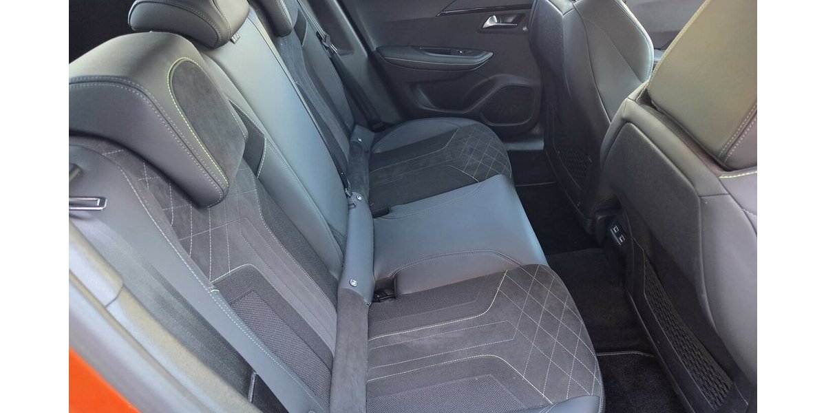 Peugeot 2008 GT 32.647 km 15.750 &euro; Wilsdruff 01723