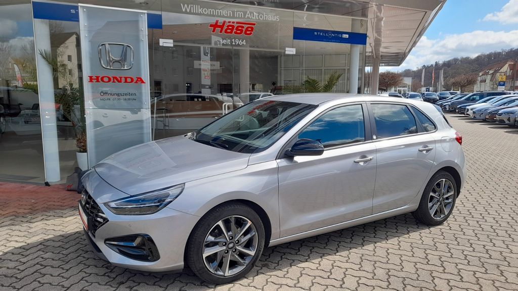 Hyundai i30 33.980 km 17.190 &euro; Heidenau 01809