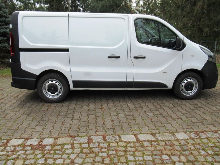 Opel Vivaro 279.800 km 9.980 € Gröbern bei Meissen 01689
