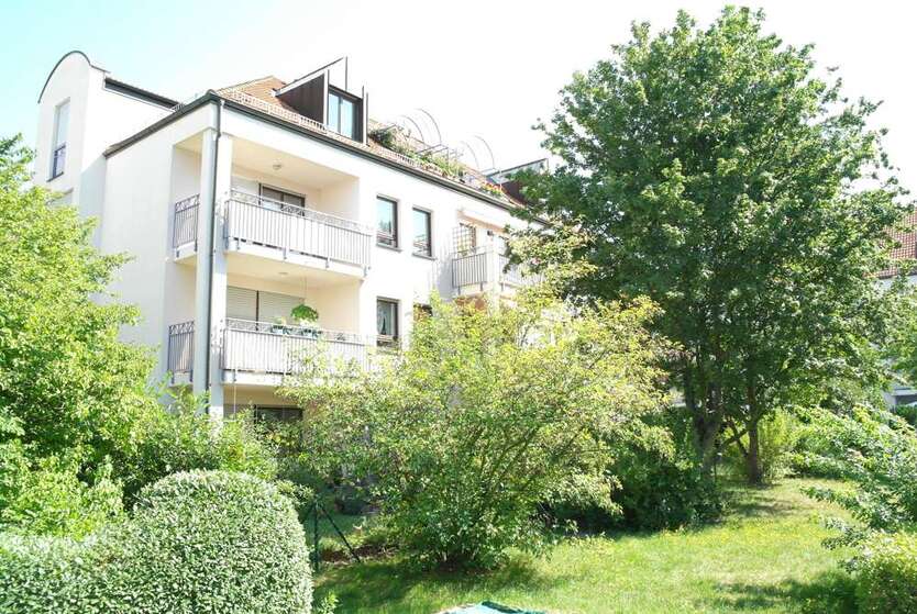 Wohnung zum Mieten in Dresden Reick 500 € 64.41 m²