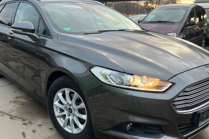 Ford Mondeo 42.587 km 12.700 &euro; Pirna 01796