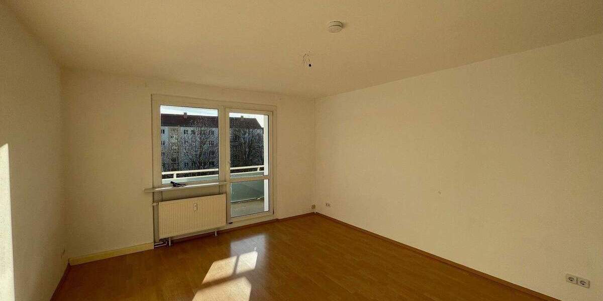 Etagenwohnung Dresden / Tolkewitz Tolkewitz/Seidnitz-Nord - 3 Zimmer, 62 m&sup2;, 596&euro; | Angebot:25818476