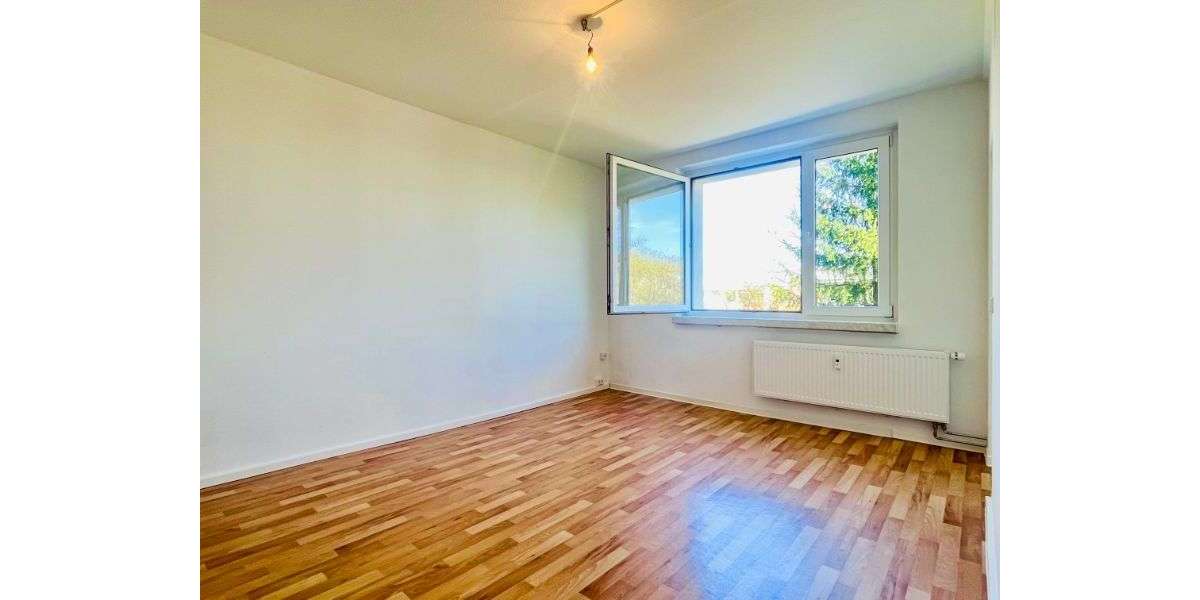 Etagenwohnung Freital Zauckerode - 1 Zimmer, 25 m&sup2;, 180&euro; | Angebot:26942588
