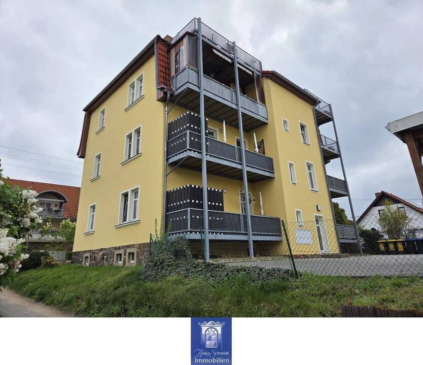 Ideale Wohnung mit großem Balkon und Blick ins Grüne! 3 zimmer