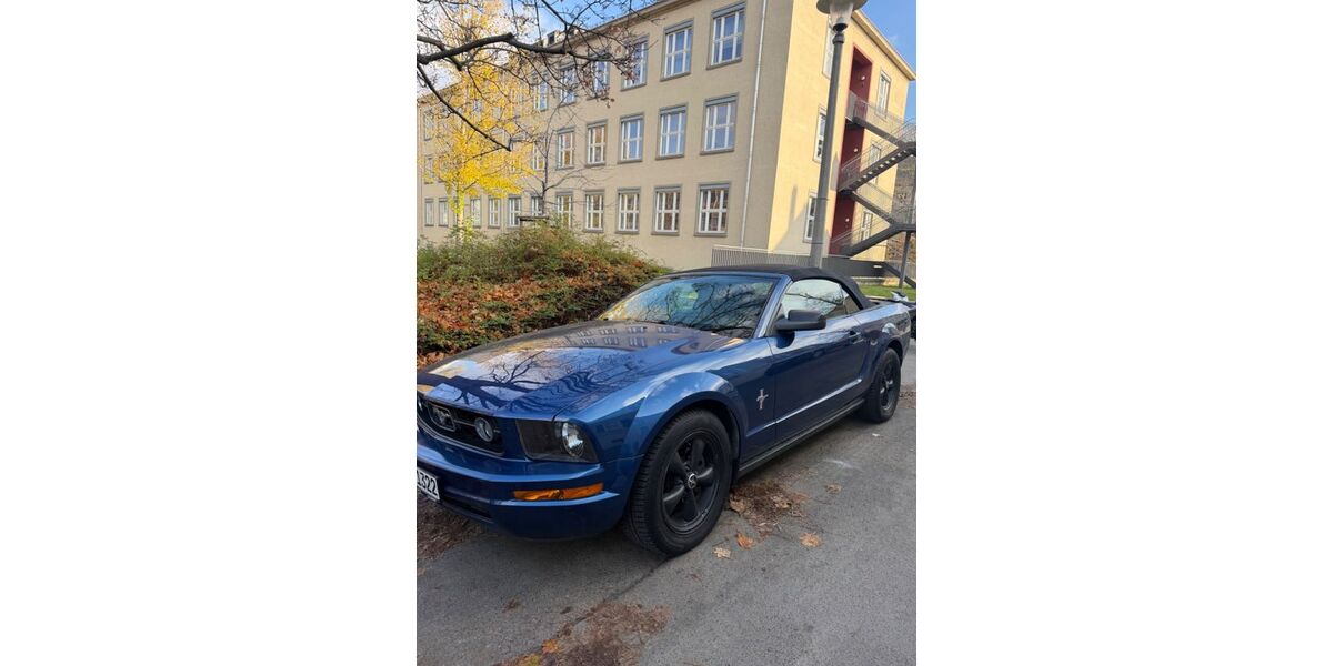 Ford Mustang 91.500 km 19.800 &euro; Dresden 01069