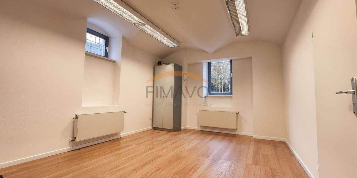 Charmantes Wohn- und Geschäftshaus mit historischer Eleganz aus der Gründerzeit 2 zimmer