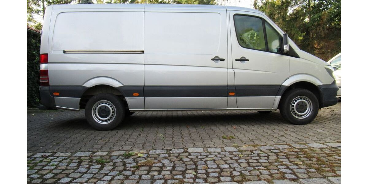 Mercedes-Benz Sprinter 190.000 km 12.899 &euro; Gröbern bei Meissen 01689