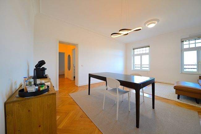 Etagenwohnung Dresden Innere Neustadt - 3 Zimmer, 90 m&sup2;, 1.448&euro; | Angebot:25768402