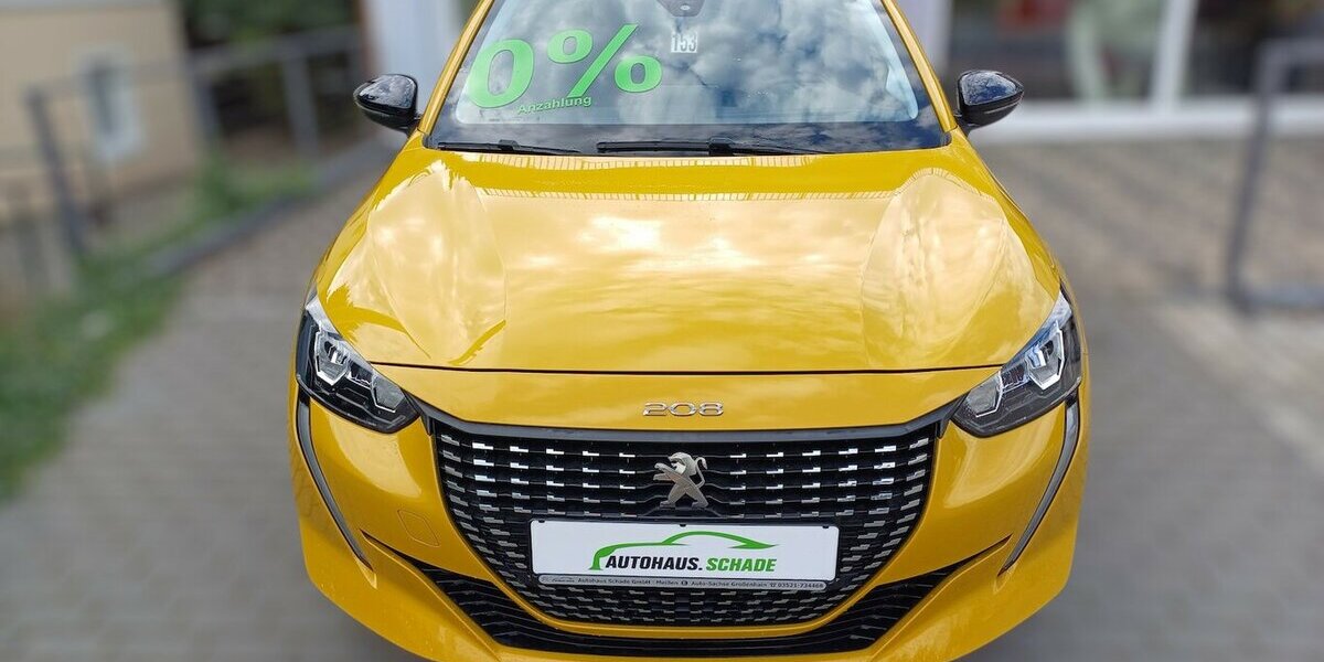 Peugeot 208 Active Pack 36.000 km 14.990 &euro; Meißen 01662
