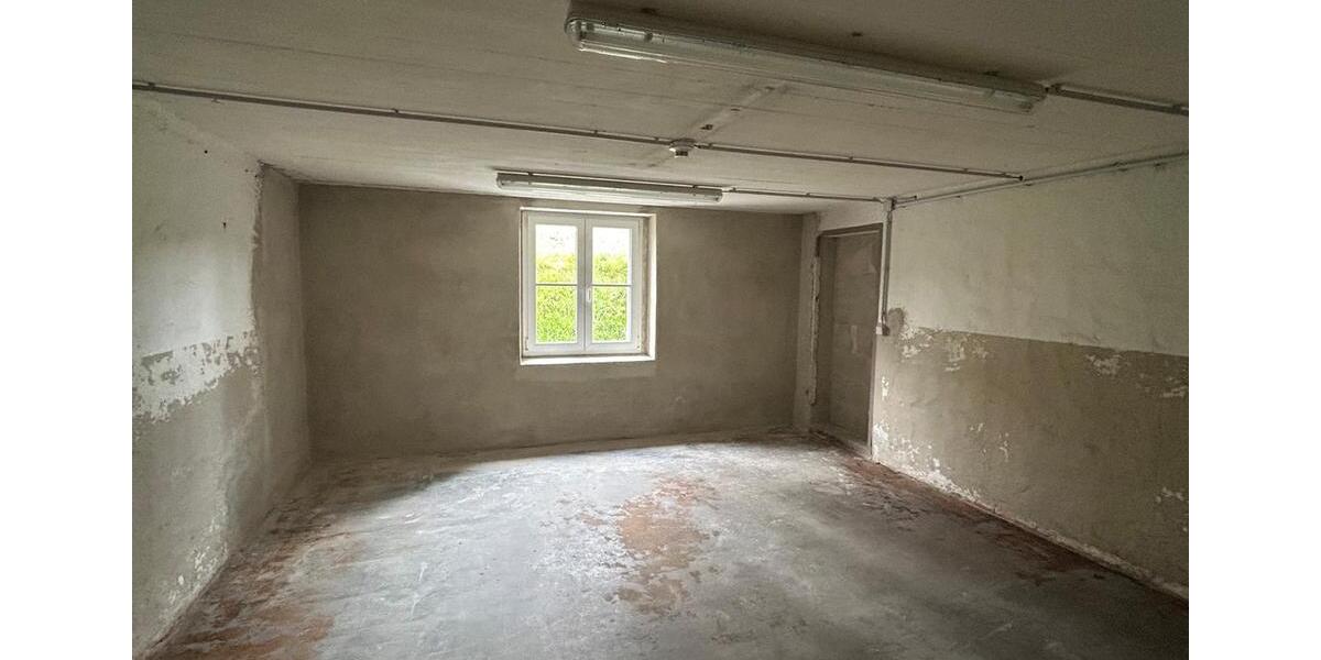 Gewerbeobjekt Dresden Klotzsche - 8&euro; | Angebot:26243229