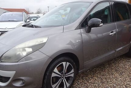 Renault Scenic 284.900 km 2.700 &euro; Dresden 01219