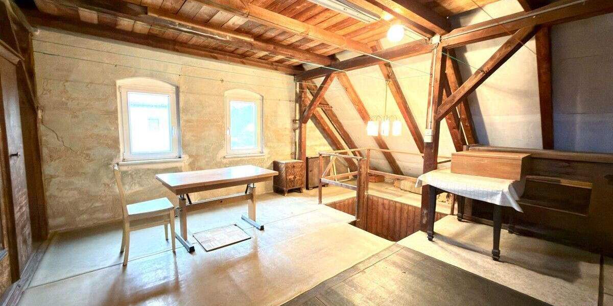 Mehrfamilienhaus, Wohnhaus Dresden Weixdorf - 8 Zimmer, 119 m&sup2;, 329.000&euro; | Angebot:23242485