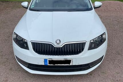 Skoda Octavia 119.000 km 12.800 &euro; Freital 01705