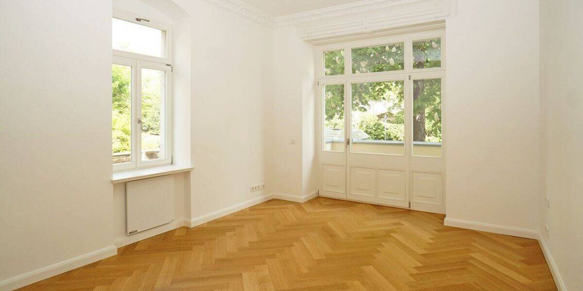 Etagenwohnung Dresden Striesen-Ost - 3 Zimmer, 99 m&sup2;, 1.900&euro; | Angebot:26820553