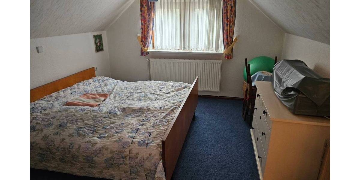 Doppelhaushälfte Dorfhain - 1 Zimmer, 131 m&sup2;, 150.000&euro; | Angebot:25701727
