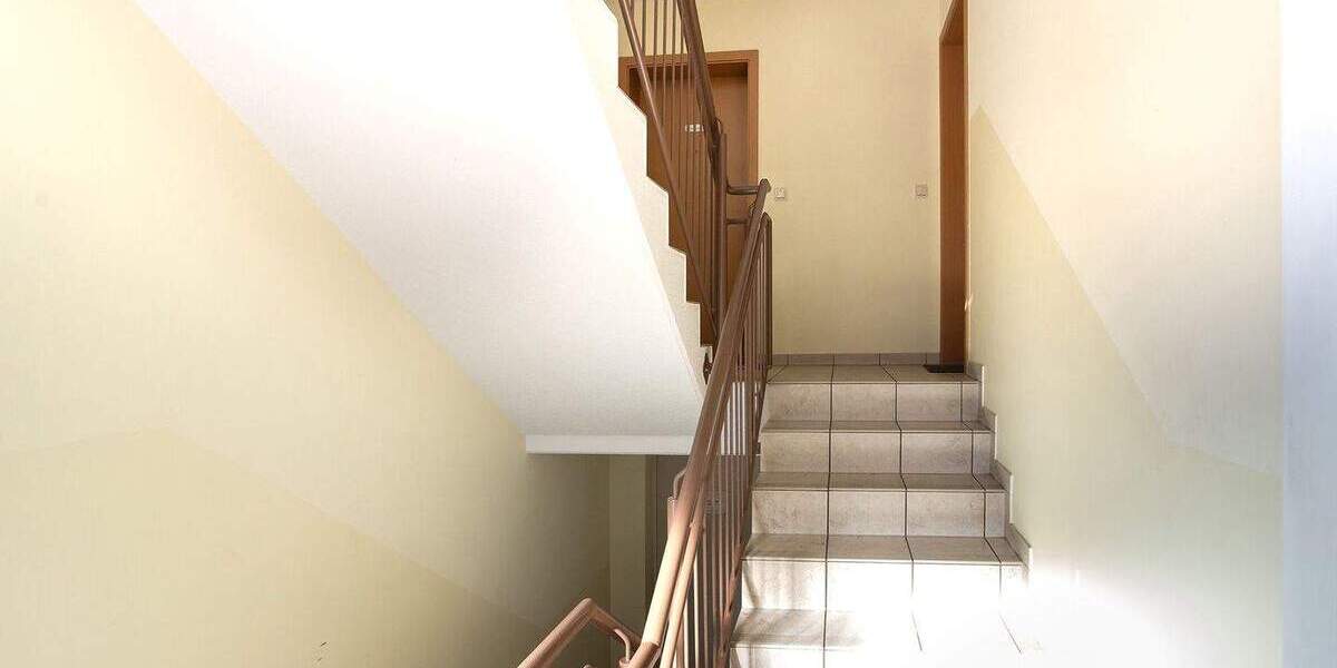 Etagenwohnung Stadt Wehlen - 2 Zimmer, 75 m&sup2;, 125.000&euro; | Angebot:25673239