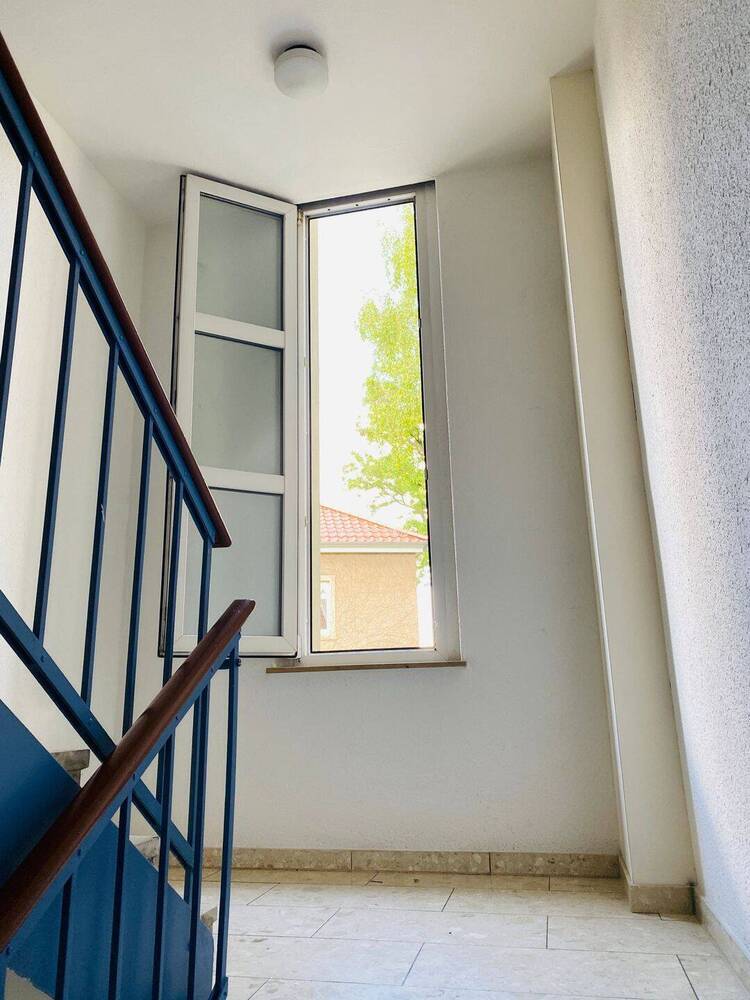 Sanierte 2-Raum-Wohnung im Dachgeschoss