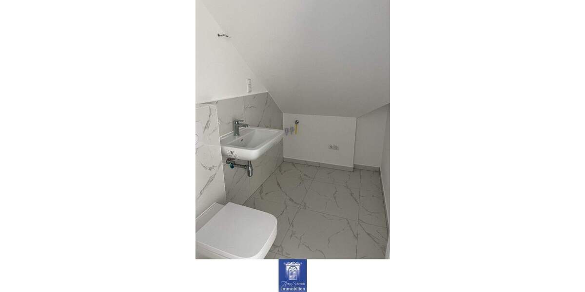 Etagenwohnung Dresden Cotta - 5 Zimmer, 119 m&sup2;, 1.500&euro; | Angebot:25631929