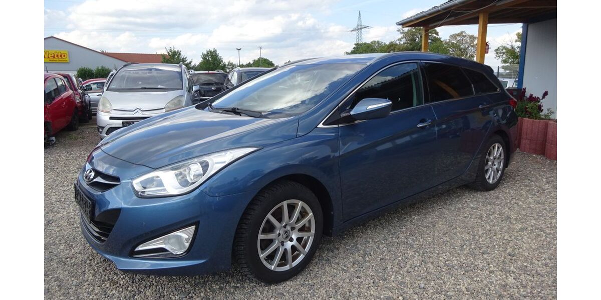 Hyundai i40 185.943 km 5.500 &euro; Dresden 01219