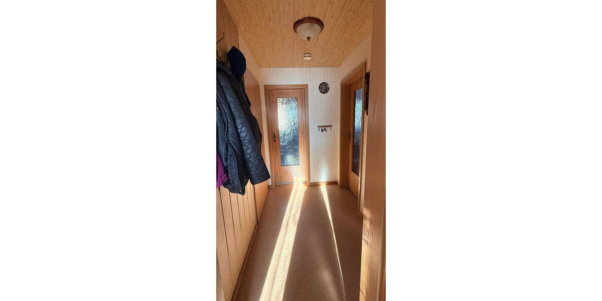 Gepflegtes Zweifamilienhaus mit großem Garten und Pool in Radebeul-Naundorf 7 zimmer