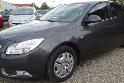 Opel Insignia 196.300 km 2.900 &euro; Dresden 01219