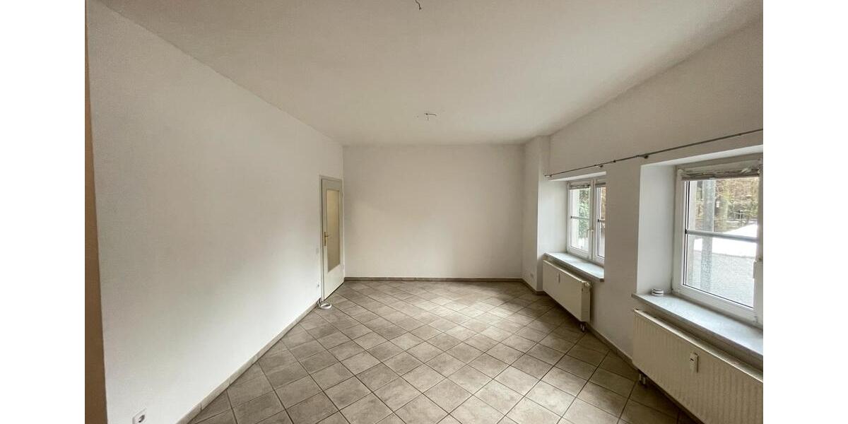 Erdgeschoßwohnung Großröhrsdorf - 2.5 Zimmer, 86 m&sup2;, 550&euro; | Angebot:25049512