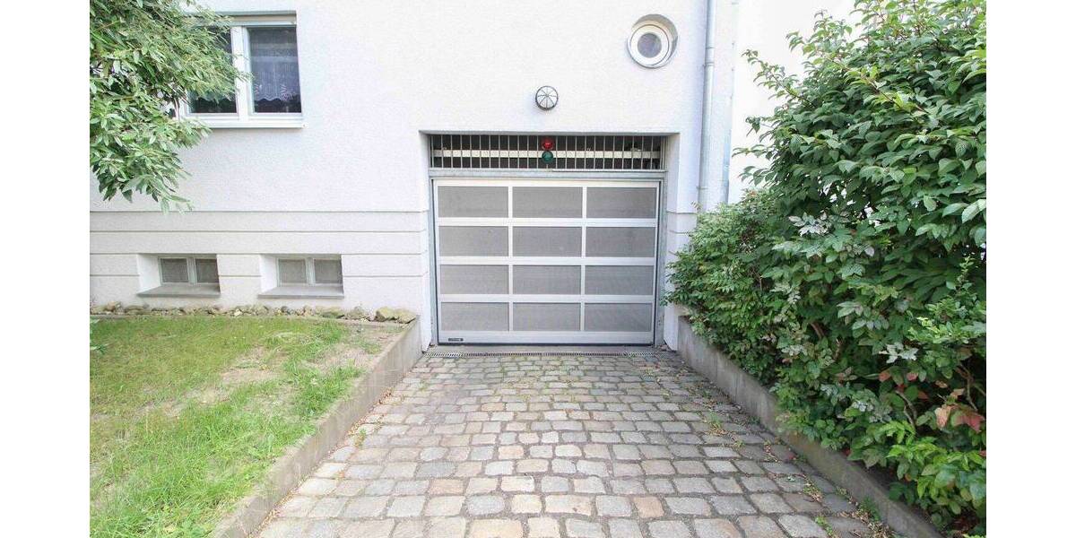 Etagenwohnung Dresden Striesen-Ost - 2 Zimmer, 66 m&sup2;, 179.000&euro; | Angebot:26862589