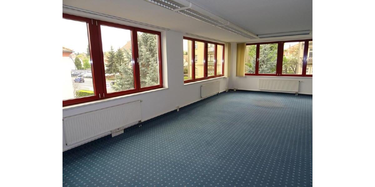 ...günstige Gelegenheit im Süden 100 m² für Büro, Praxis... zimmer