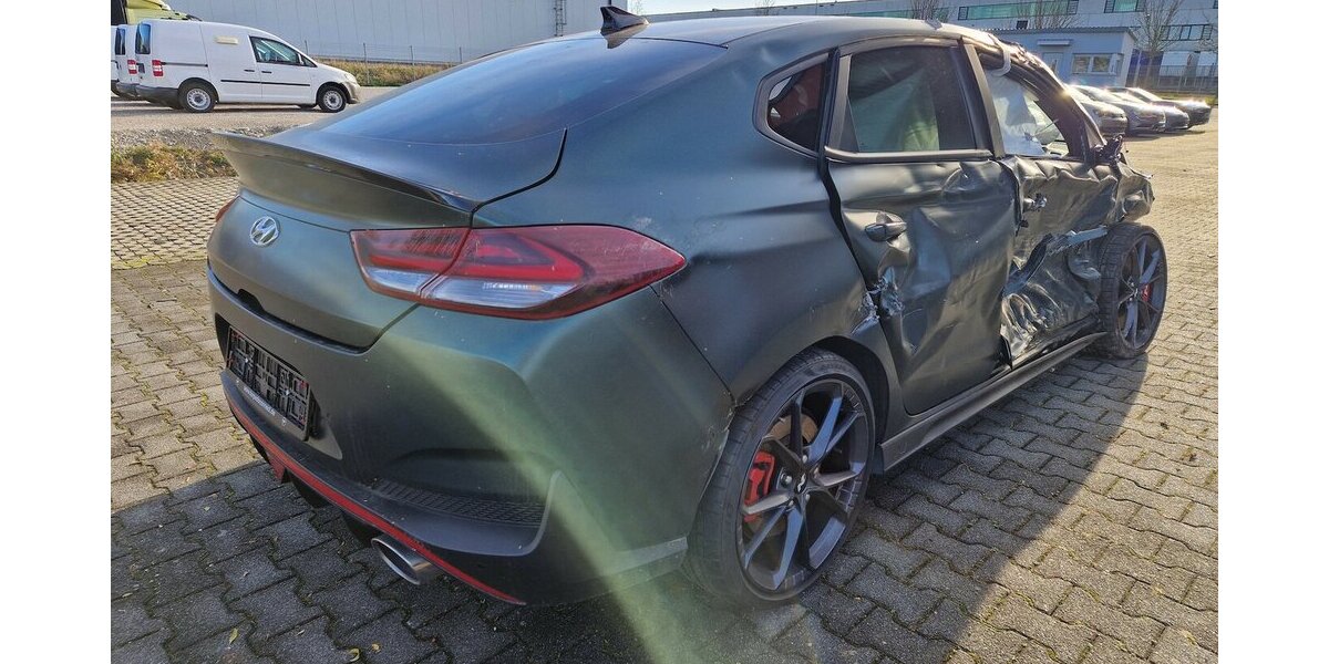 Hyundai i30 Fastback N Performance 28.530 km 7.900 &euro; Wilsdruff 01723