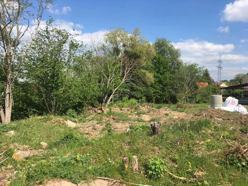 Grundstück zu verkaufen in Pirna 180.000 € 680 m²